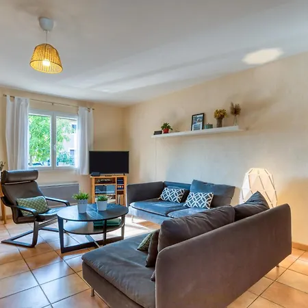 Plain-pied Avec Piscine Tatil Evi Octon