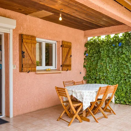 Plain-pied Avec Piscine Octon