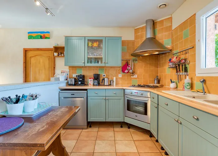 Plain-pied Avec Piscine Tatil Evi