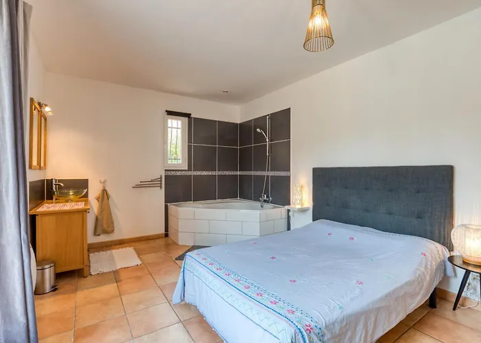 Plain-pied Avec Piscine * Octon